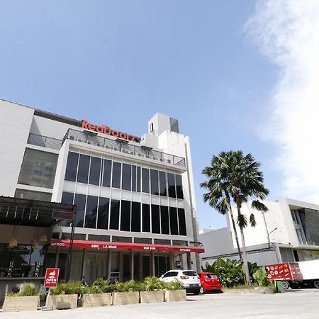RedDoorz Plus @ Kapuk Business Park Jakarta Bagian luar foto