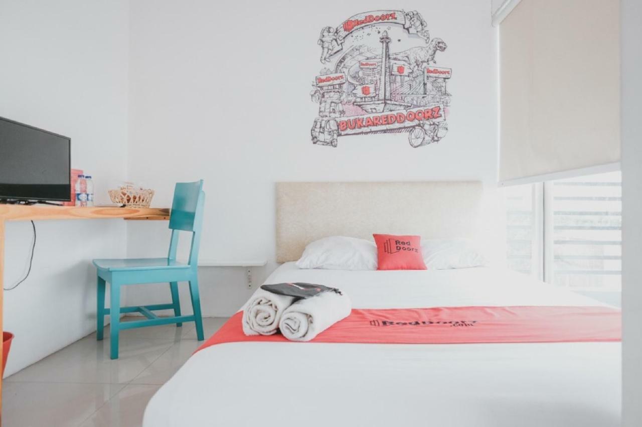 RedDoorz Plus @ Kapuk Business Park Jakarta Bagian luar foto