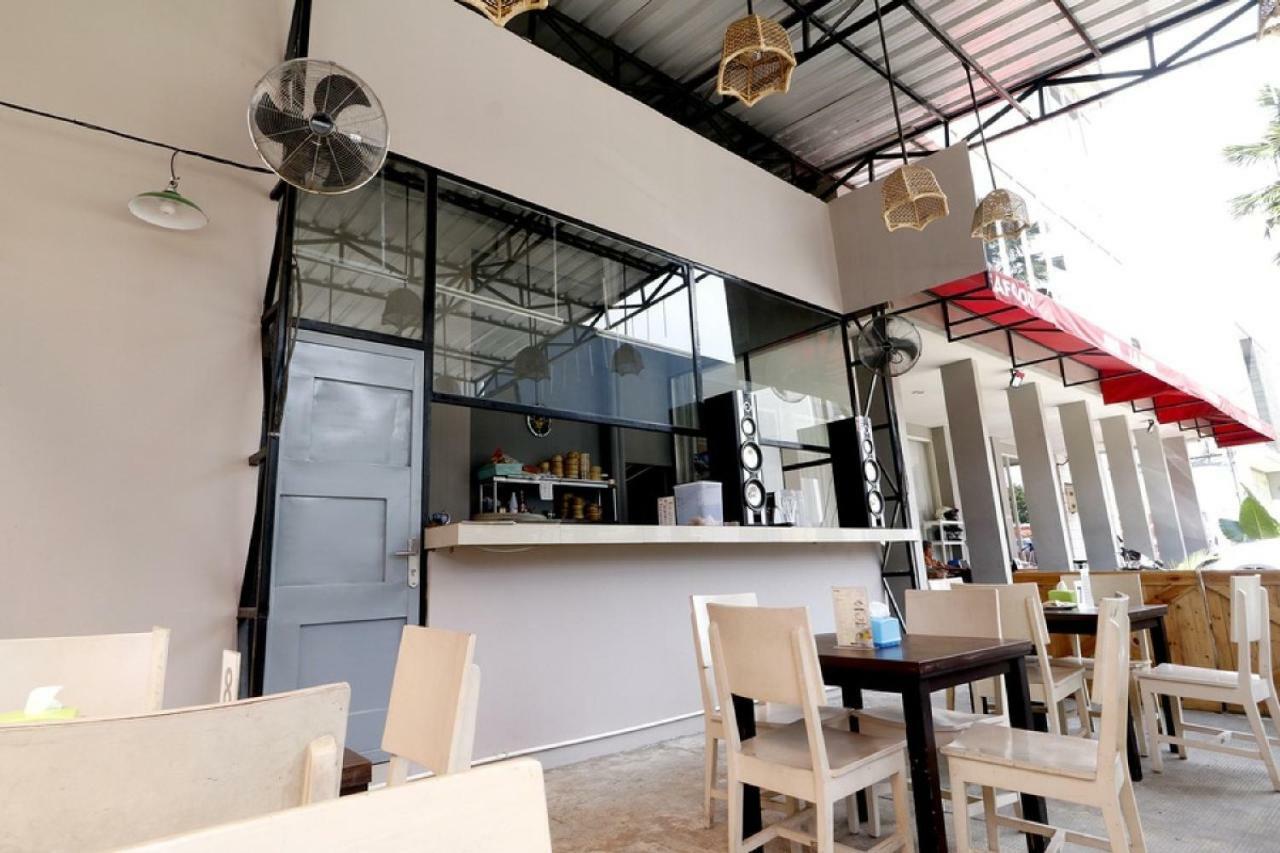 RedDoorz Plus @ Kapuk Business Park Jakarta Bagian luar foto